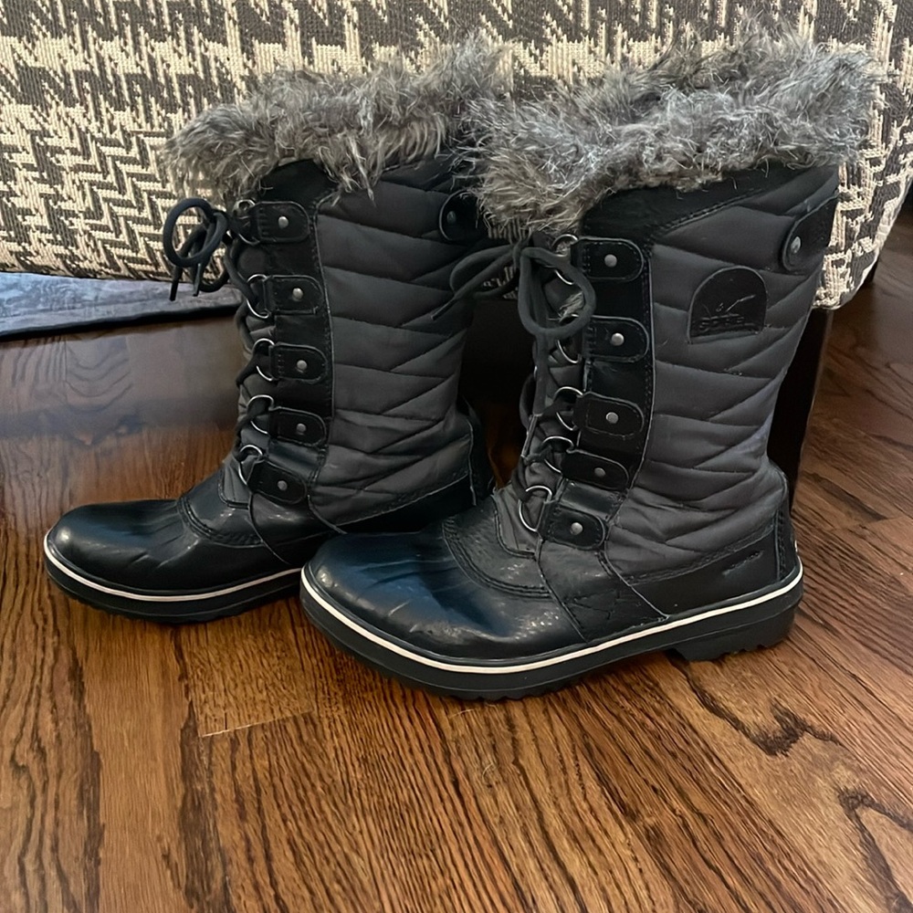 Sorel Tofino II Black Snow Boots - 7.5